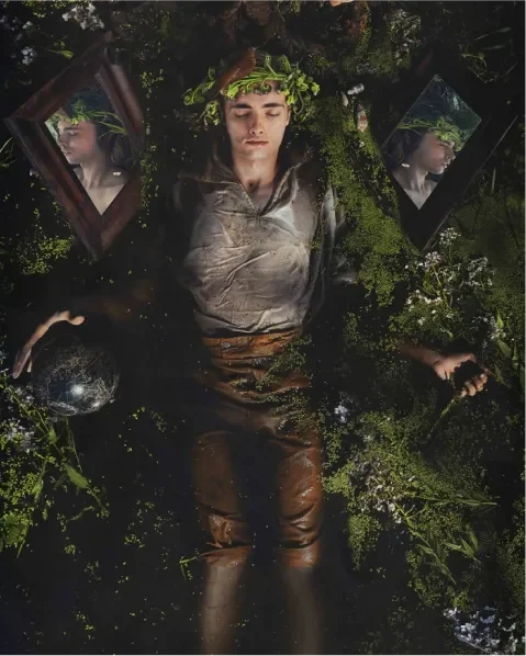 Artwork by Kahn & Selesnick from Tarot of the Drowned World